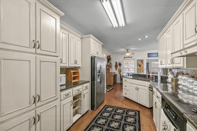 608 Jamestown Blvd, Dothan, AL 36301