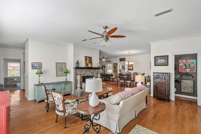 608 Jamestown Blvd, Dothan, AL 36301