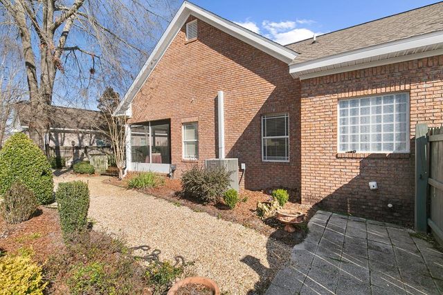 608 Jamestown Blvd, Dothan, AL 36301