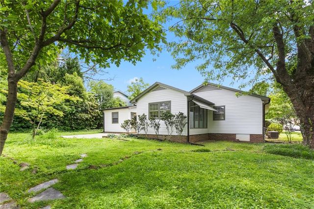 3014 Shady Lawn Drive, Greensboro, NC 27408