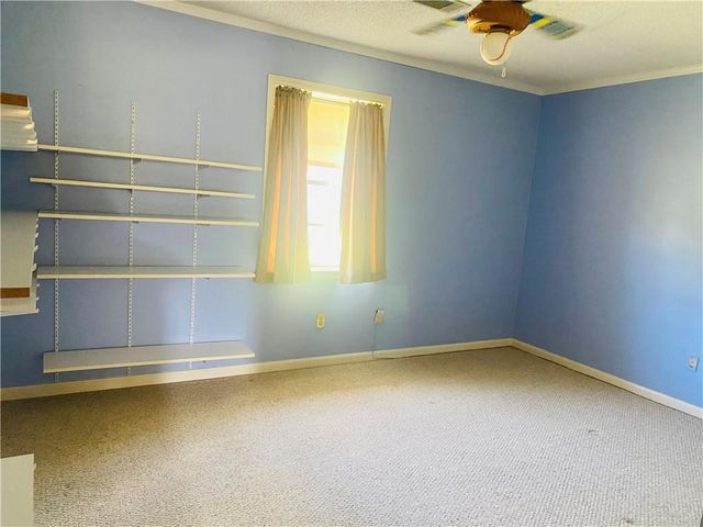 437 HIGHPOINT Drive, Alexandria, LA 71303
