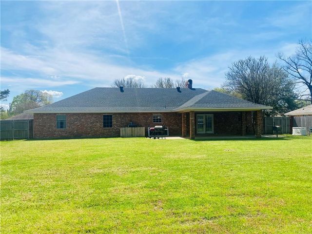 437 HIGHPOINT Drive, Alexandria, LA 71303