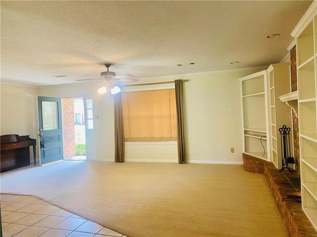 437 HIGHPOINT Drive, Alexandria, LA 71303