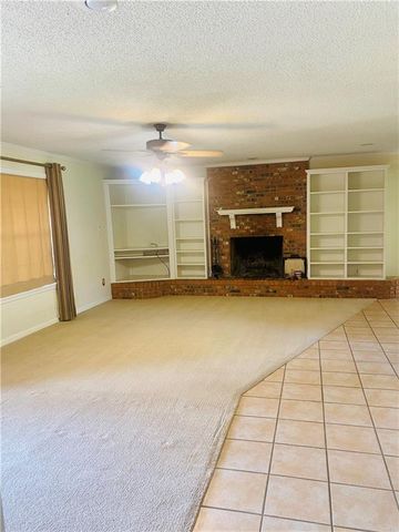 437 HIGHPOINT Drive, Alexandria, LA 71303