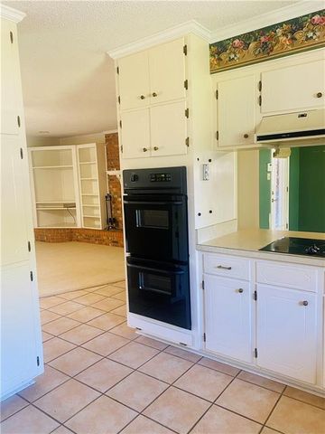 437 HIGHPOINT Drive, Alexandria, LA 71303