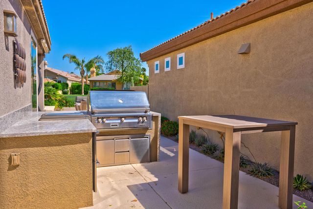 67718 S Laguna Drive, Cathedral City, CA 92234
