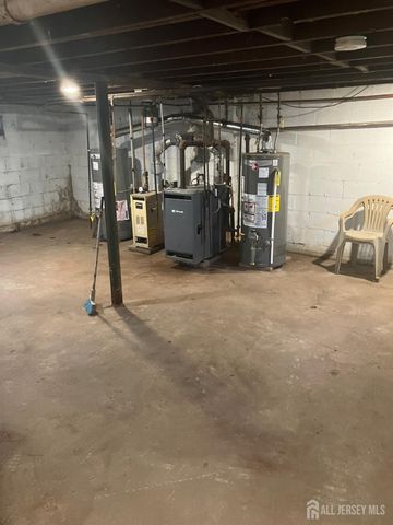 810 E hazelwood Avenue, Rahway, NJ 07065