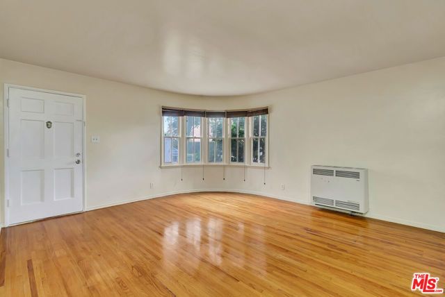 3725 S Victoria Avenue, Los Angeles, CA 90016