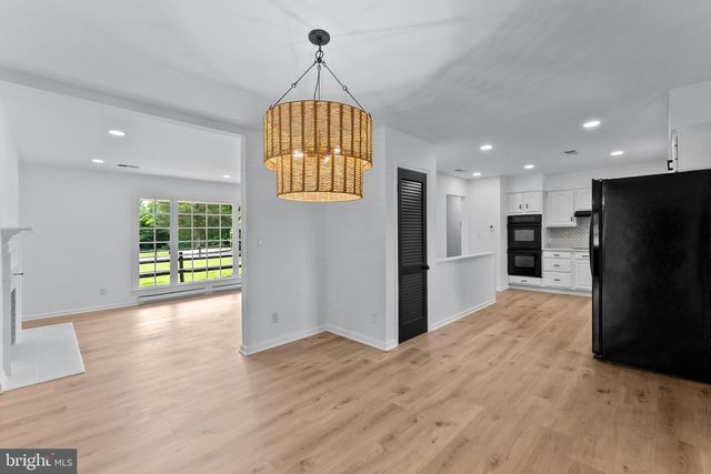 9706 SIGNAL CT, Manassas, VA 20111