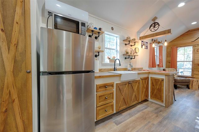 1851 Bittner Road, Muldoon, TX 78949