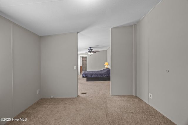 291 Meadow Lane, Burgaw, NC 28425