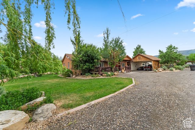 1665 E 1200 N, Mt Pleasant, UT 84647