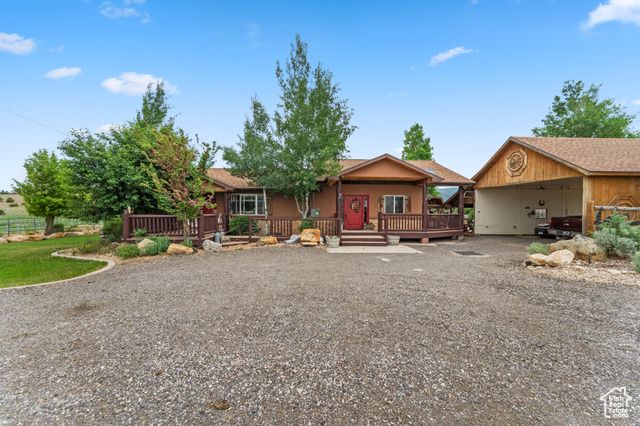 1665 E 1200 N, Mt Pleasant, UT 84647