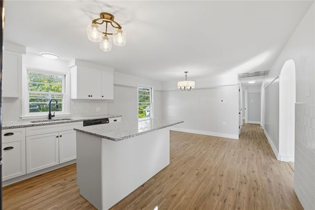 12 Oakland Avenue, Johnston, RI 02919