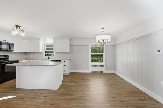 12 Oakland Avenue, Johnston, RI 02919