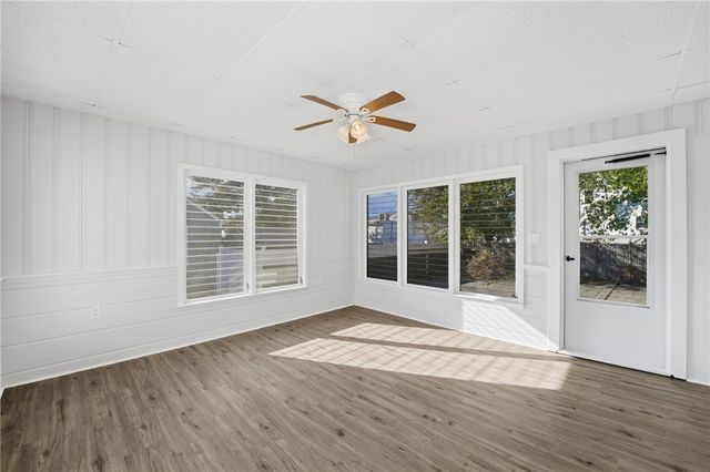 12 Oakland Avenue, Johnston, RI 02919