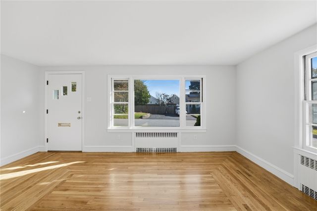 12 Oakland Avenue, Johnston, RI 02919