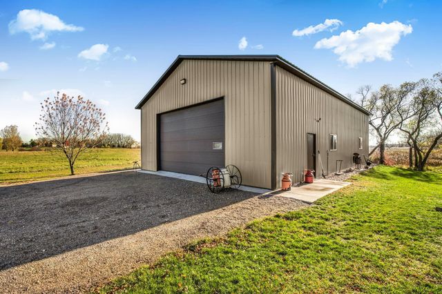 4221 75th Street NW, Pennock, MN 56279