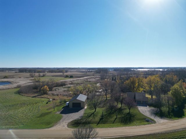 4221 75th Street NW, Pennock, MN 56279