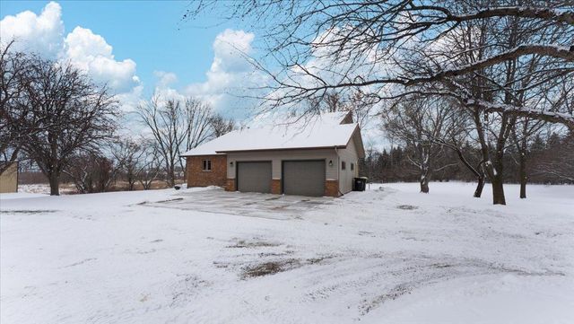 4221 75th Street NW, Pennock, MN 56279