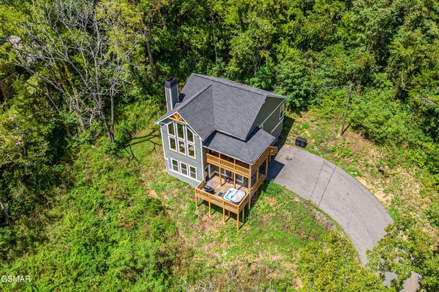2123 Megan Ridge Drive, Sevierville, TN 37876