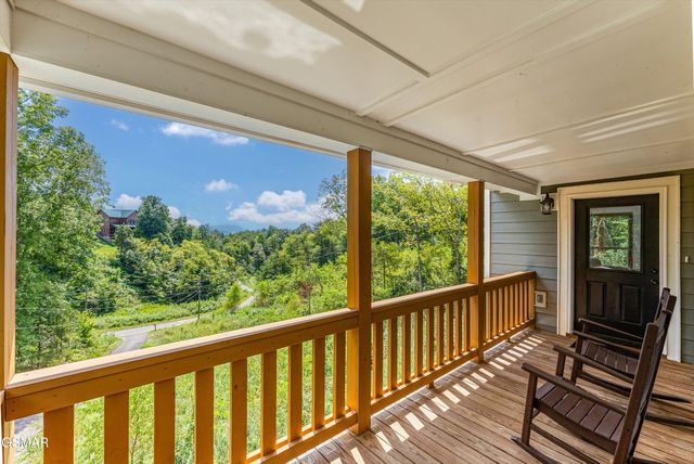 2123 Megan Ridge Drive, Sevierville, TN 37876