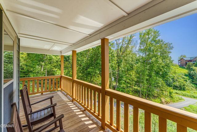 2123 Megan Ridge Drive, Sevierville, TN 37876
