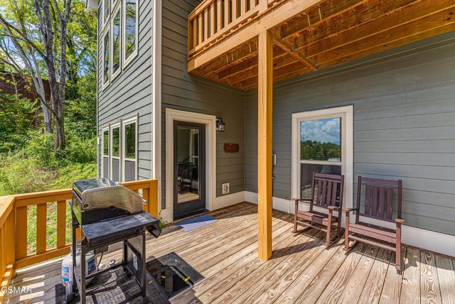 2123 Megan Ridge Drive, Sevierville, TN 37876
