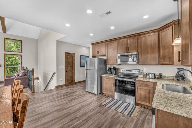 2123 Megan Ridge Drive, Sevierville, TN 37876