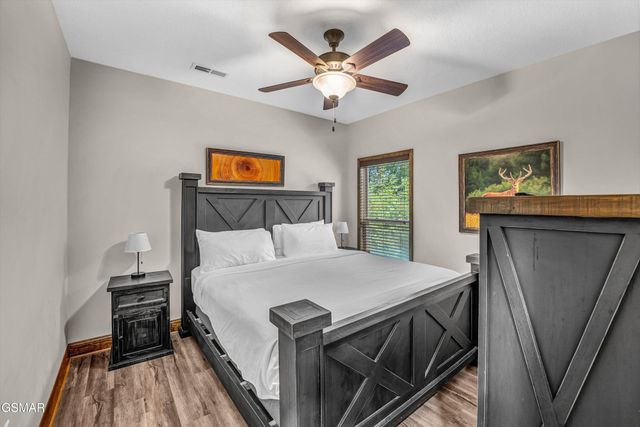 2123 Megan Ridge Drive, Sevierville, TN 37876