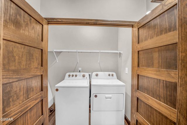 2123 Megan Ridge Drive, Sevierville, TN 37876