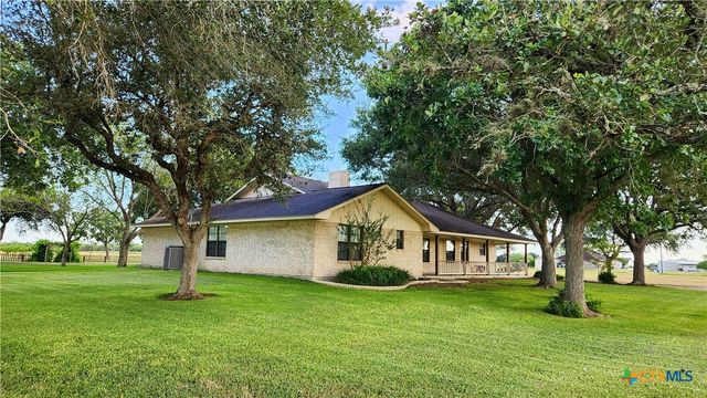 847 Oliver Road, Victoria, TX 77904