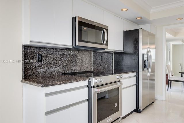 4000 Towerside Ter 1701, Miami, FL 33138