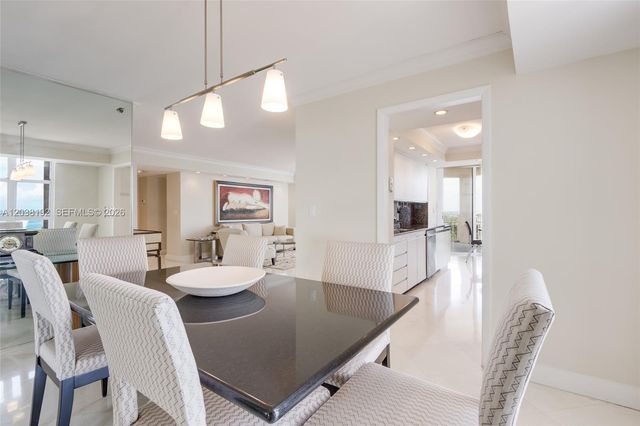 4000 Towerside Ter 1701, Miami, FL 33138