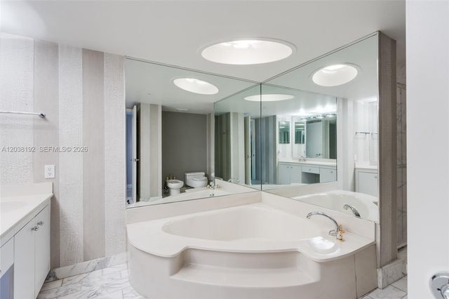 4000 Towerside Ter 1701, Miami, FL 33138