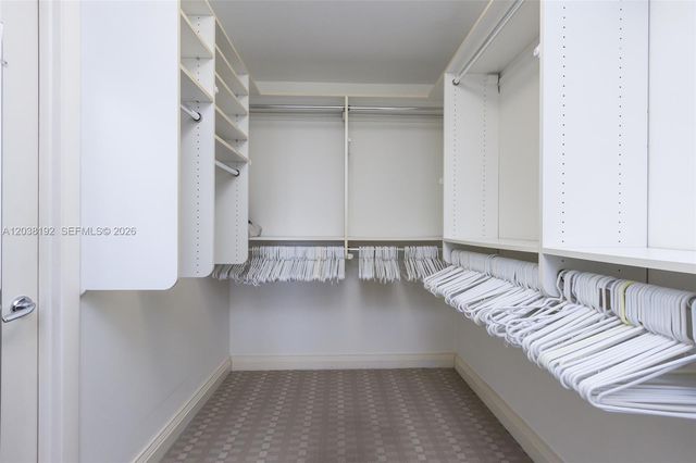 4000 Towerside Ter 1701, Miami, FL 33138
