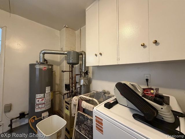 395 W Elza Avenue, Hazel Park, MI 48030