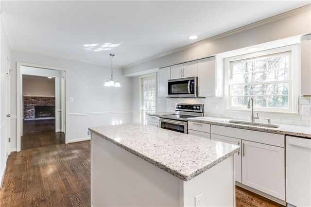 6395 Colewood Court, Atlanta, GA 30328