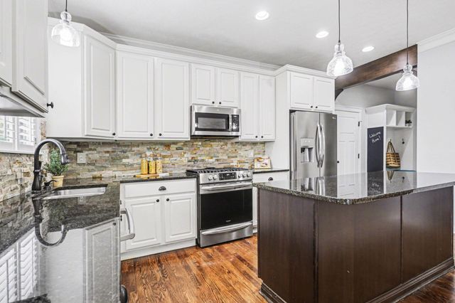 9351 Burnett Lane, Dublin, OH 43017