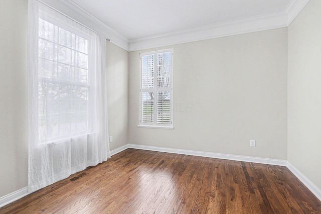 9351 Burnett Lane, Dublin, OH 43017