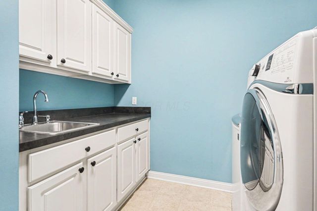 9351 Burnett Lane, Dublin, OH 43017