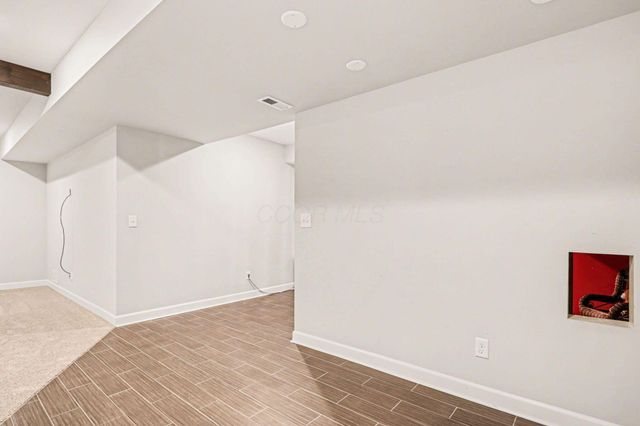 9351 Burnett Lane, Dublin, OH 43017