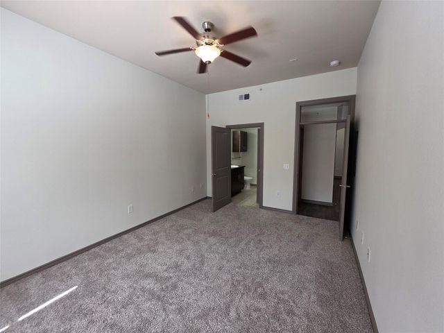 3616 Richmond 2110, Houston, TX 77046