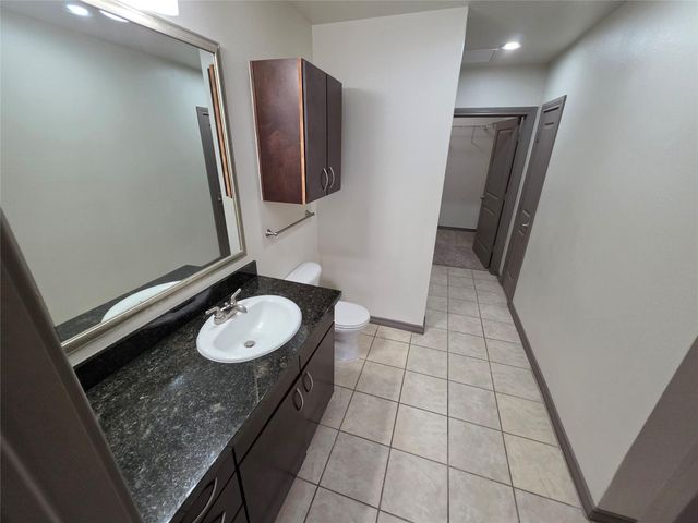 3616 Richmond 2110, Houston, TX 77046