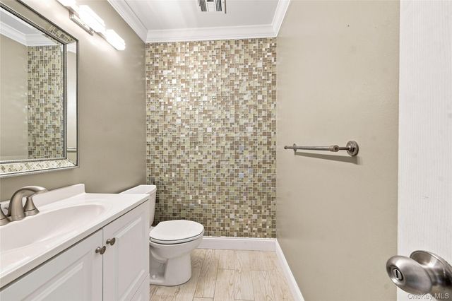 217 Sunset Boulevard 9217G, Bronx, NY 10473