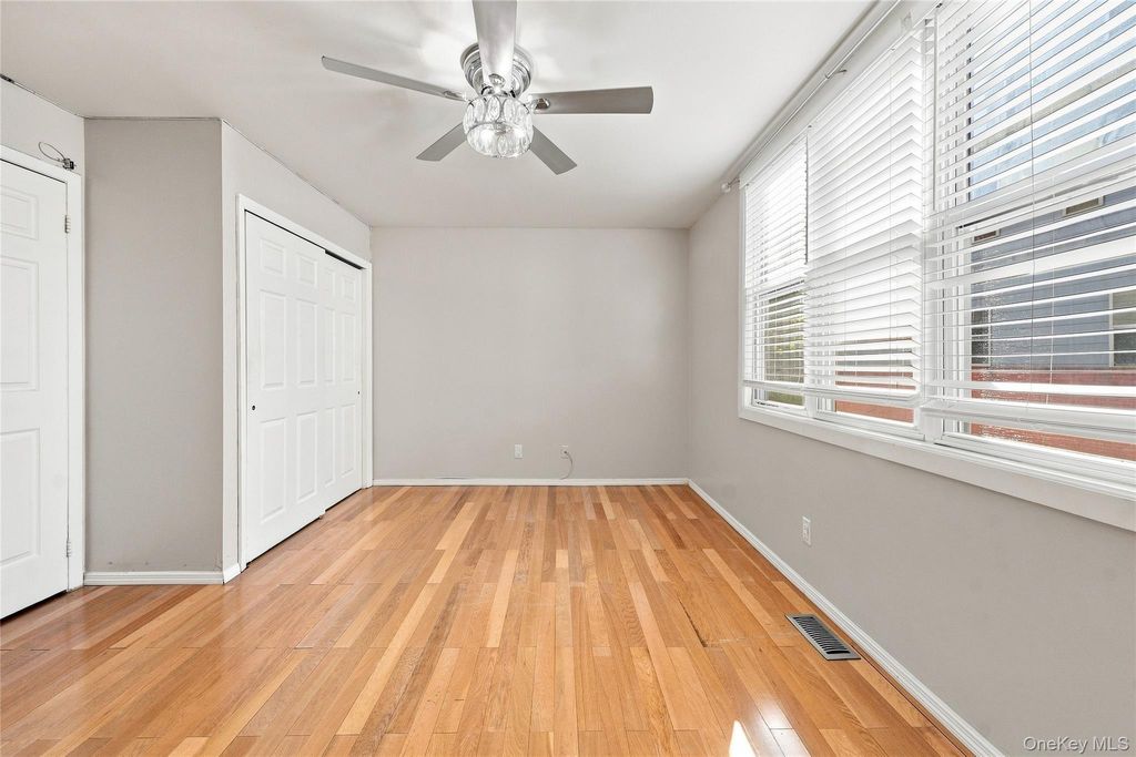 217 Sunset Boulevard 9217G, Bronx, NY 10473 — photo 5