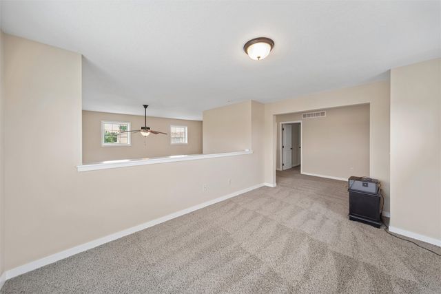 5449 S Prairie View Drive, West Des Moines, IA 50266