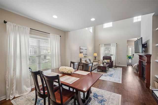 5449 S Prairie View Drive, West Des Moines, IA 50266
