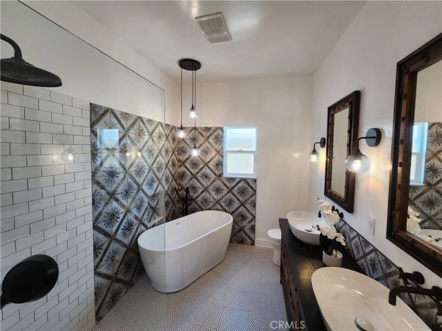 3109 Stanford, Venice, CA 90292