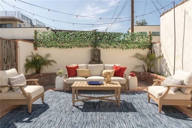 3109 Stanford, Venice, CA 90292